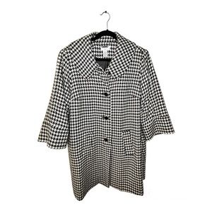 Carmen Marc Valvo Black + White Coat